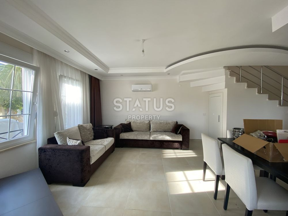 Трехуровневые апартаменты 3+1 с личной территорией в таунхаусе в одном из лучших комплексов в Авсалларе, 200м2 фото 21