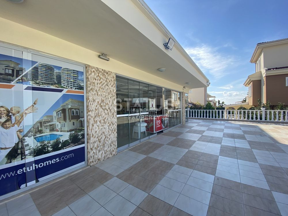 Трехуровневые апартаменты 3+1 с личной территорией в таунхаусе в одном из лучших комплексов в Авсалларе, 200м2 фото 27