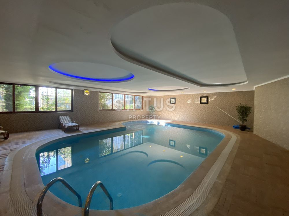 Трехуровневые апартаменты 3+1 с личной территорией в таунхаусе в одном из лучших комплексов в Авсалларе, 200м2 фото 30