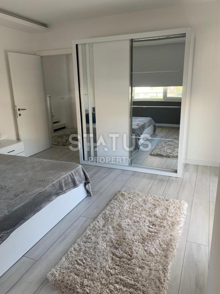 Перевернутый дублекс 2+1 в Махмутларе с новым современным ремонтом, 450м к морю фото 12