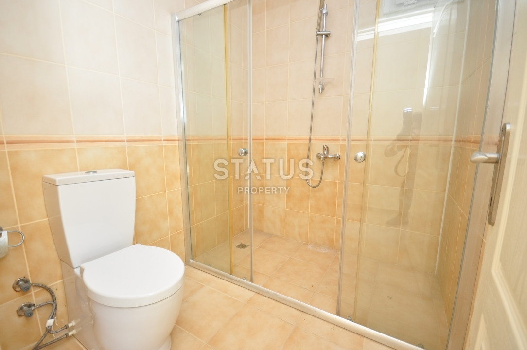 Large penthouse 3+1 with direct sea views, 280 m2 in Mahmutlar. фото 20