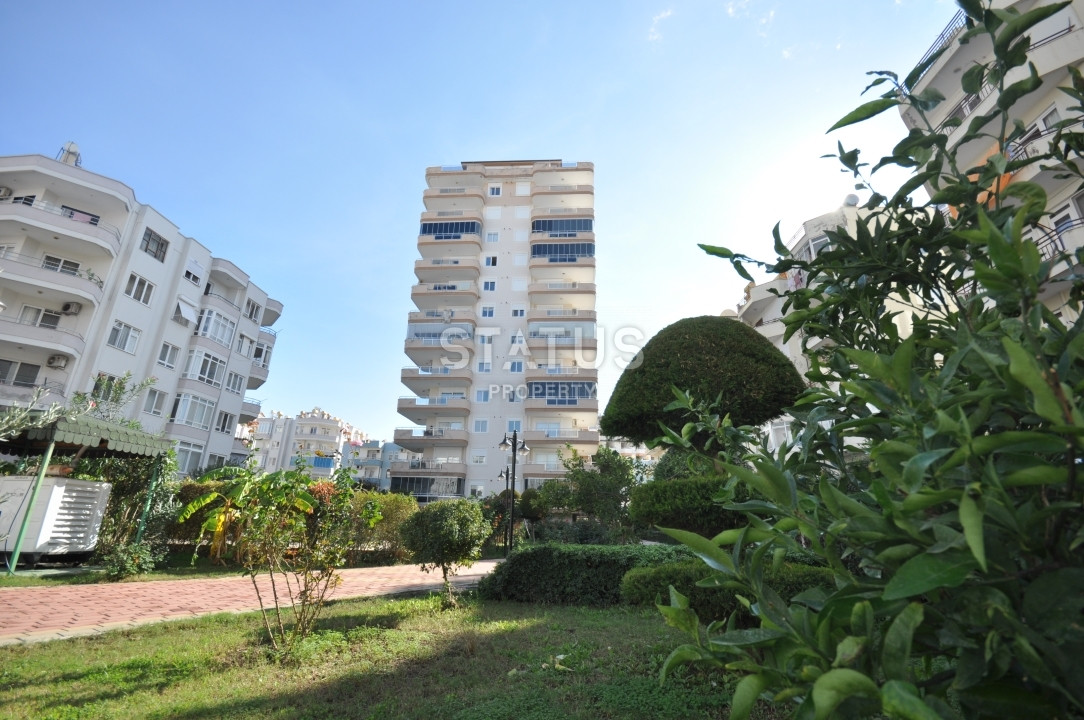 Large penthouse 3+1 with direct sea views, 280 m2 in Mahmutlar. фото 24