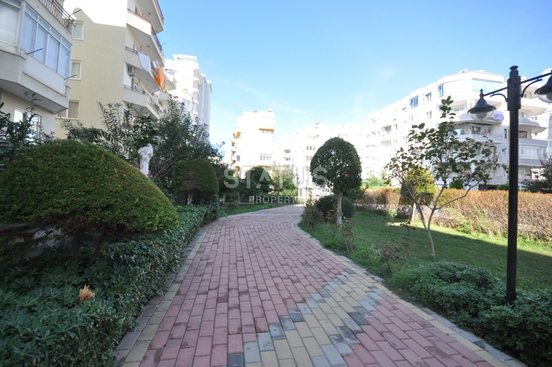 Large penthouse 3+1 with direct sea views, 280 m2 in Mahmutlar. фото 37