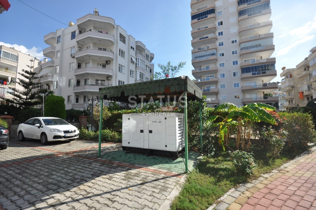 Large penthouse 3+1 with direct sea views, 280 m2 in Mahmutlar. фото 39