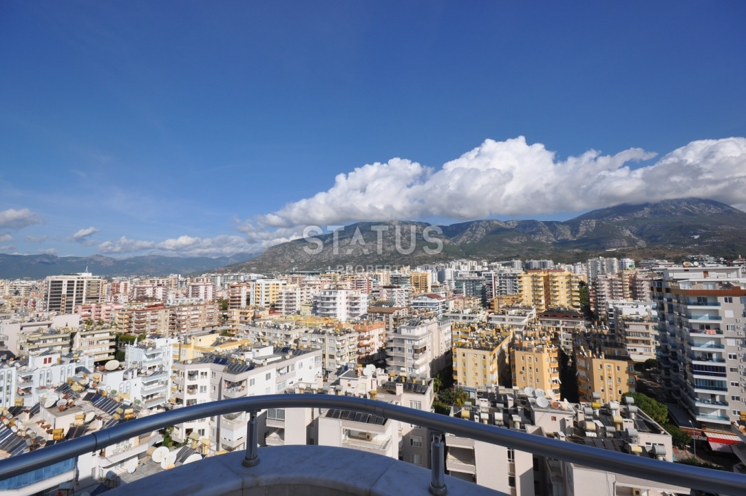 Large penthouse 3+1 with direct sea views, 280 m2 in Mahmutlar. фото 45