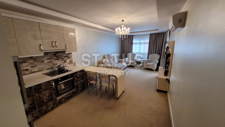 Отличная цена! Меблированная квартира 2+1 с видом на природу и горы в Махмутларе, 120 м2. фото 1