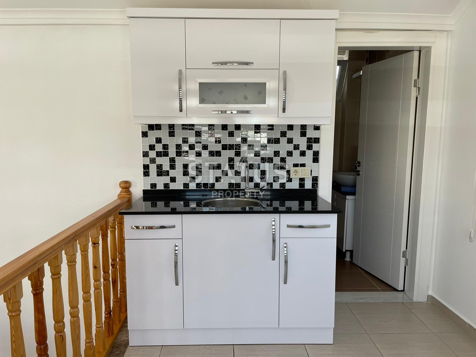 Двухуровневый пентхаус с видом на море в районе Кестель, 175м2 фото 8