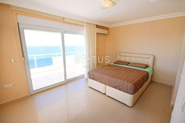 Penthouse 3+1 with furniture and direct sea view, 280 m2 фото 26