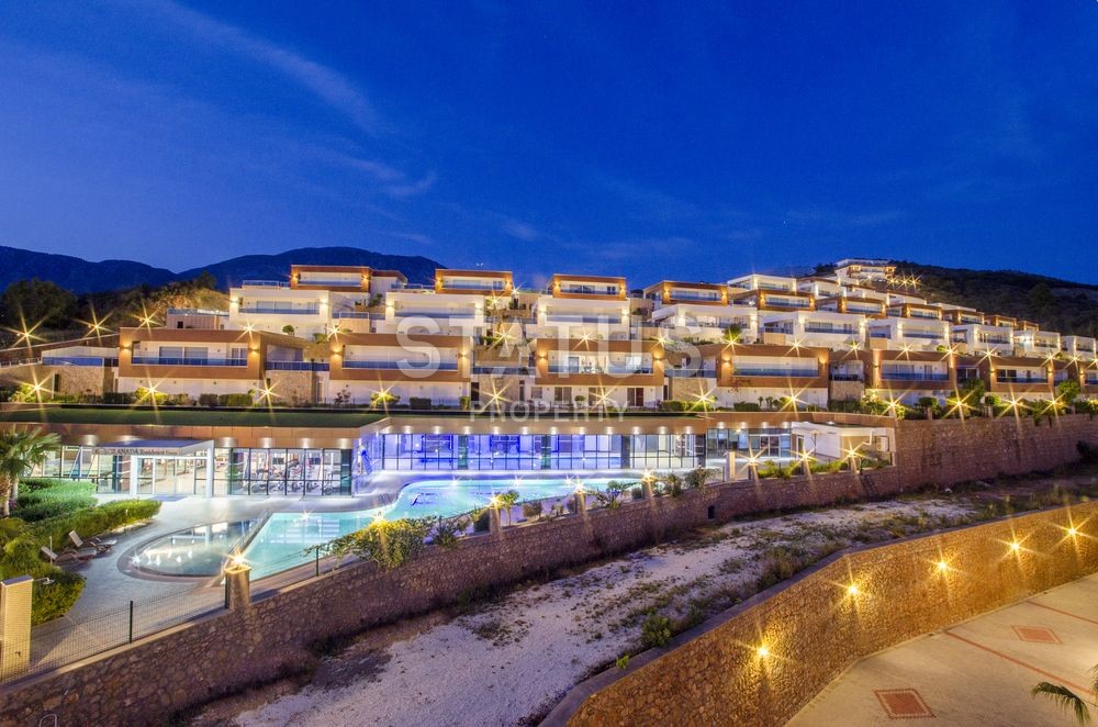 Luxurious villas on the Mediterranean coast фото 5