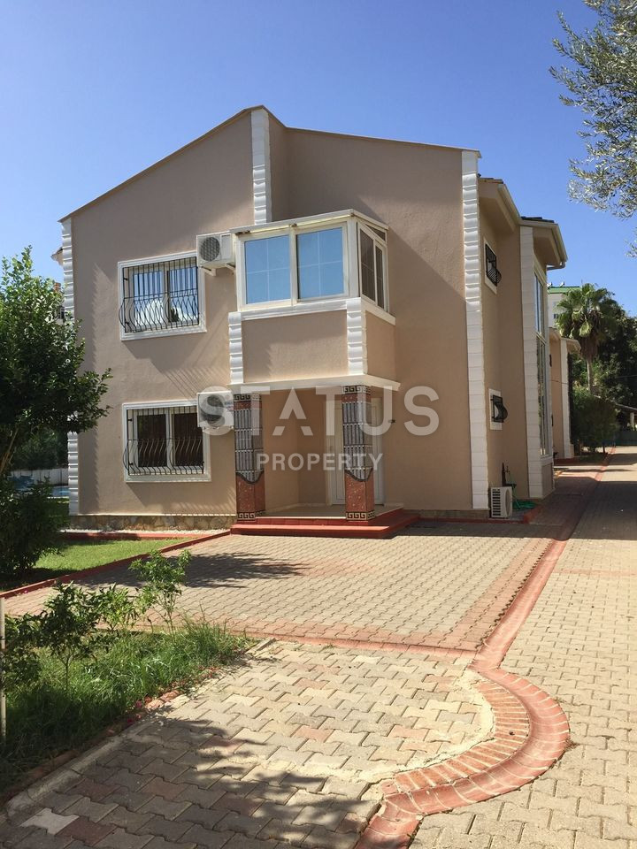 Cozy villa in the city, in the elite area of Oba, 250 m2 фото 6