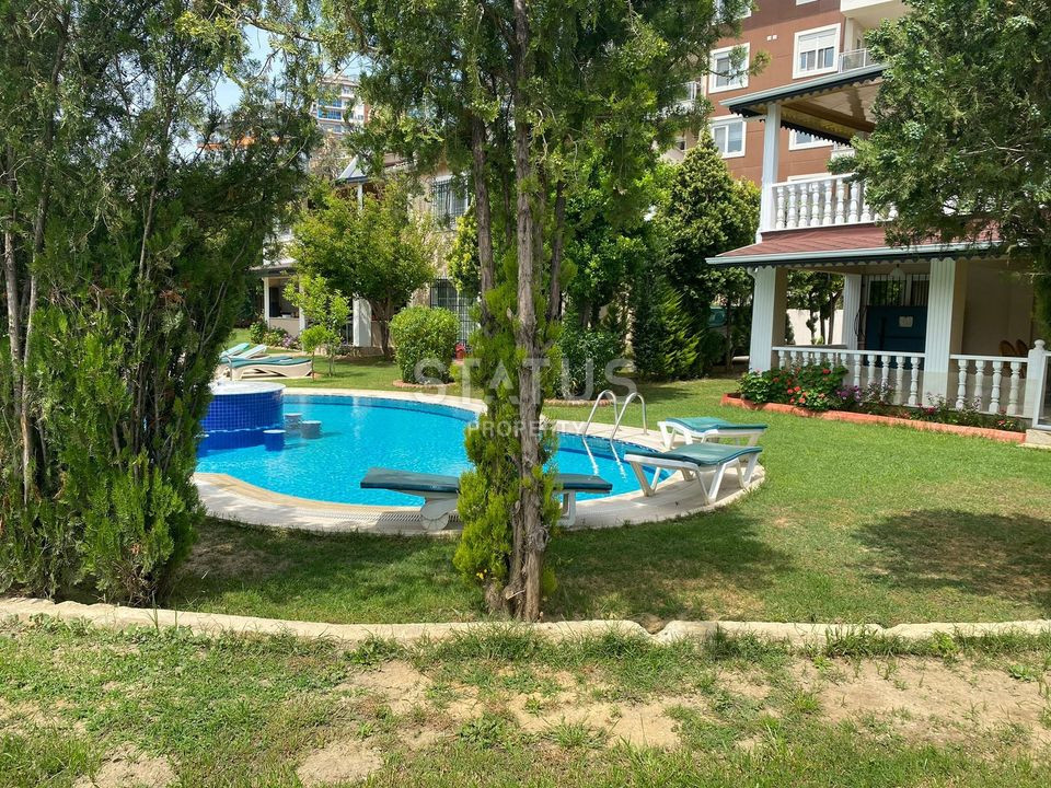 Cozy villa in the city, in the elite area of Oba, 250 m2 фото 8