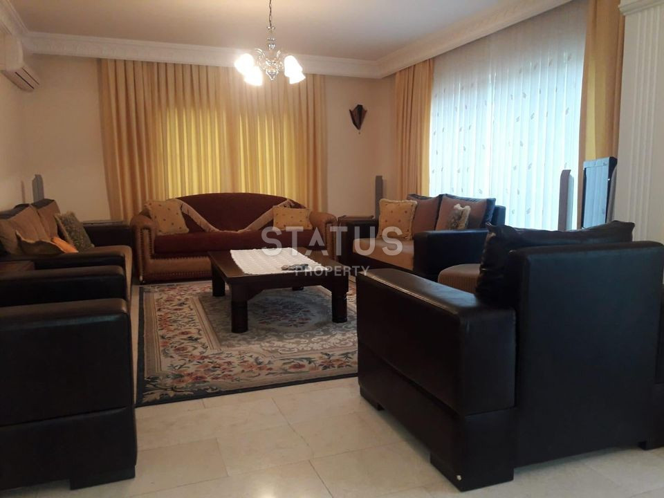 Cozy villa in the city, in the elite area of Oba, 250 m2 фото 17