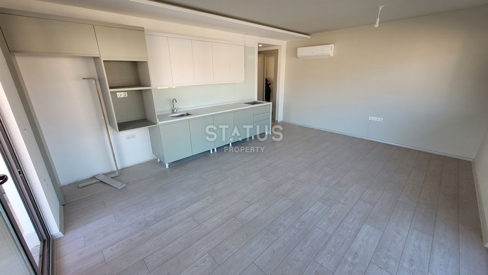 Просторная и светлая 2+1 в отличном комплексе, район Кестель. фото 6