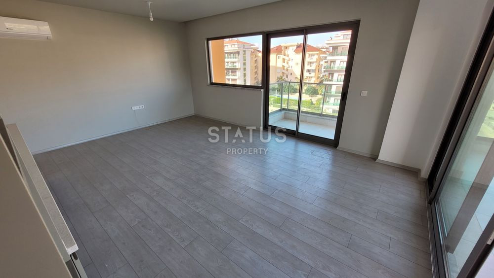 Просторная и светлая 2+1 в отличном комплексе, район Кестель. фото 7