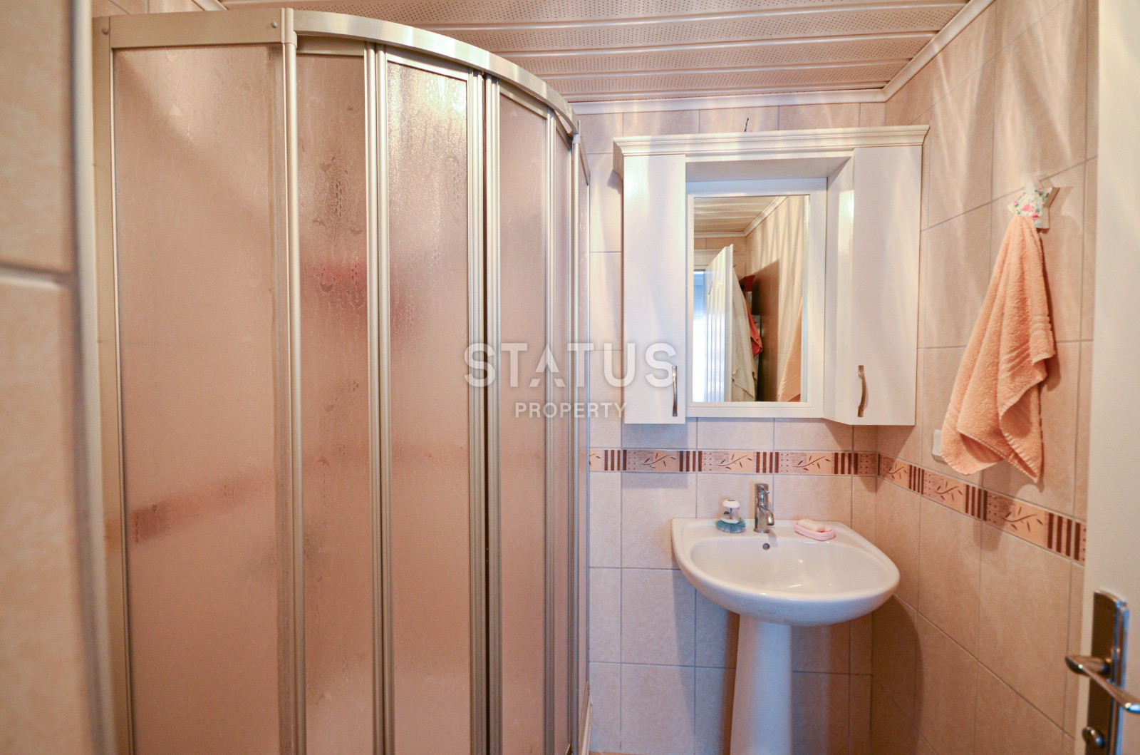 Three-room apartment with furniture in an excellent complex in Mahmutlar, 120 m2 фото 14