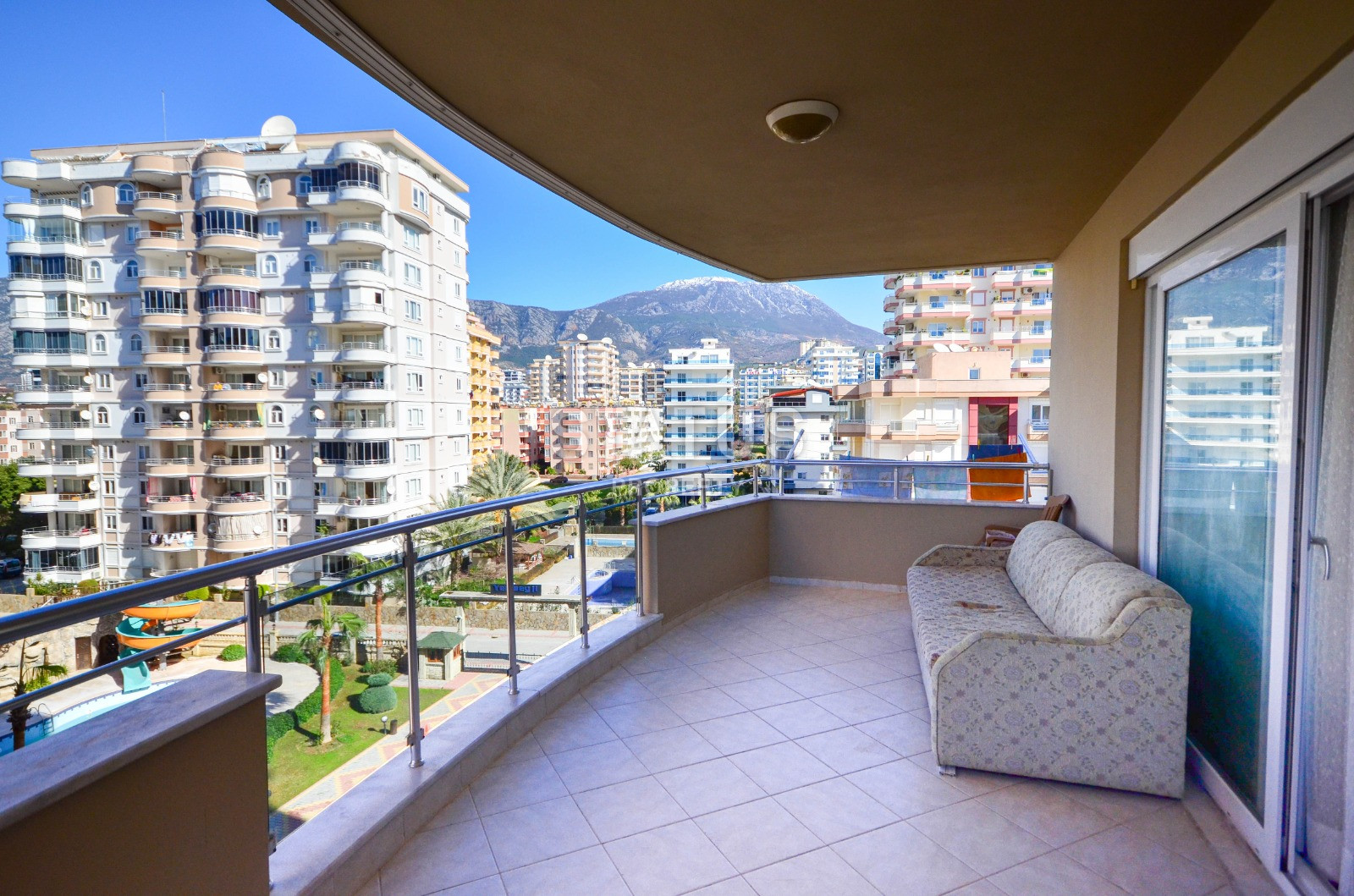 Three-room apartment with furniture in an excellent complex in Mahmutlar, 120 m2 фото 21