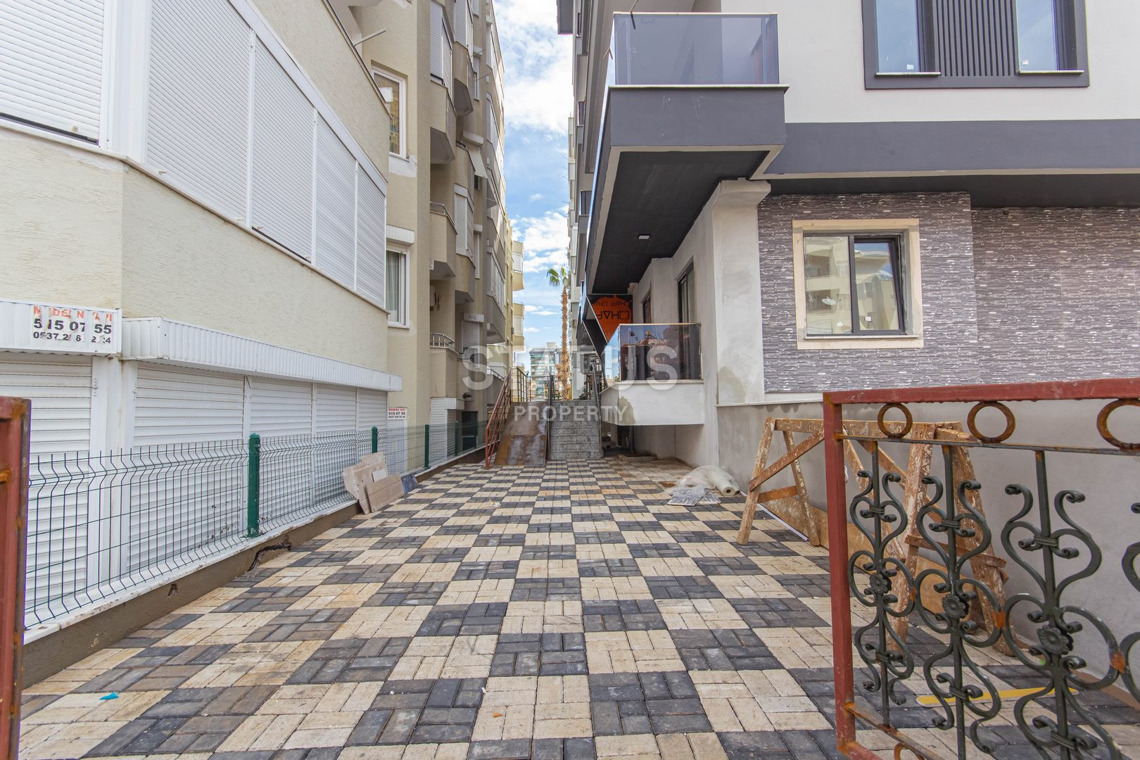 Двухкомнатные апартаменты в новом доме в Махмутларе, 300м к морю фото 16