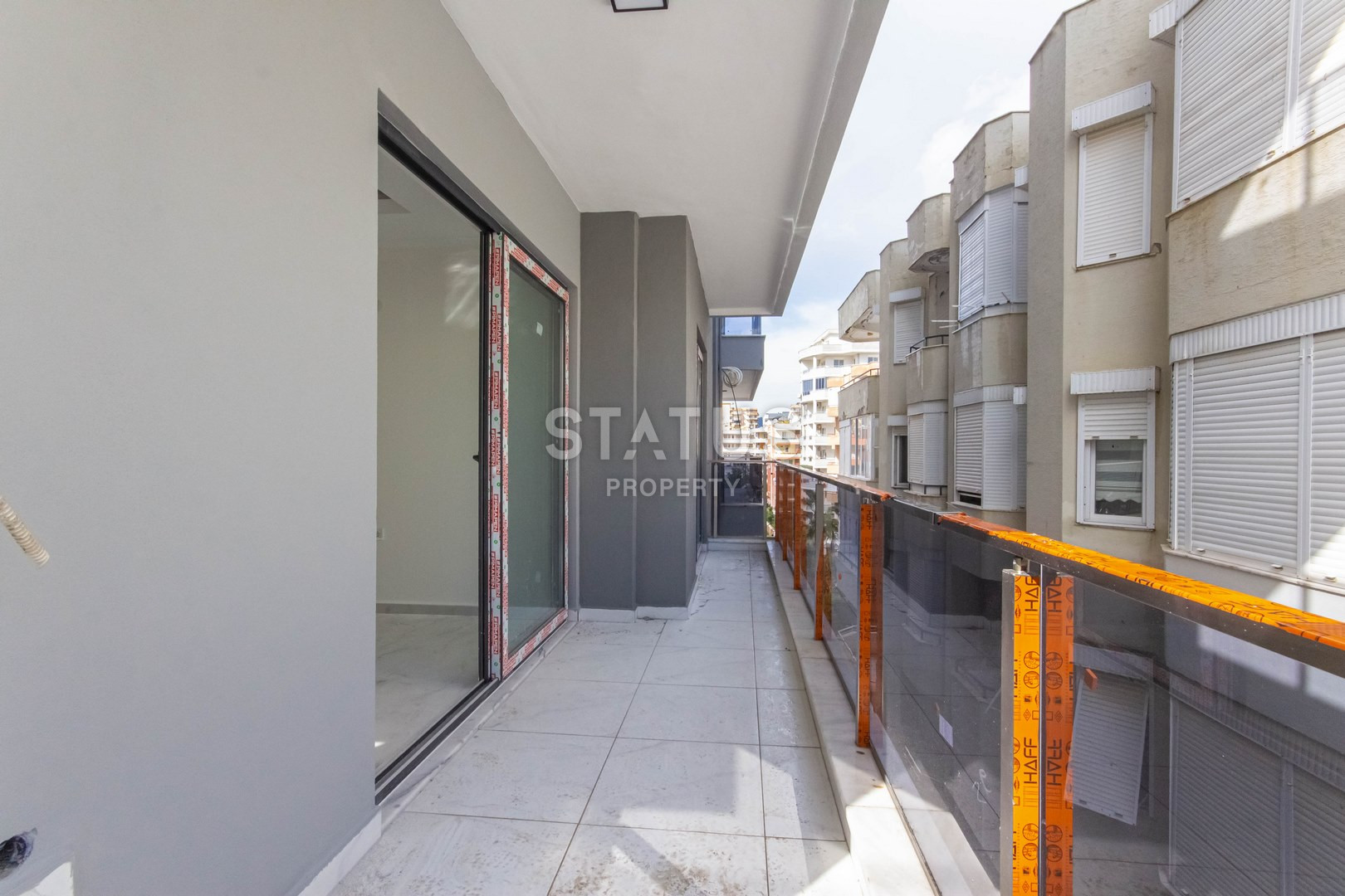 Двухкомнатные апартаменты в новом доме в Махмутларе, 300м к морю фото 21