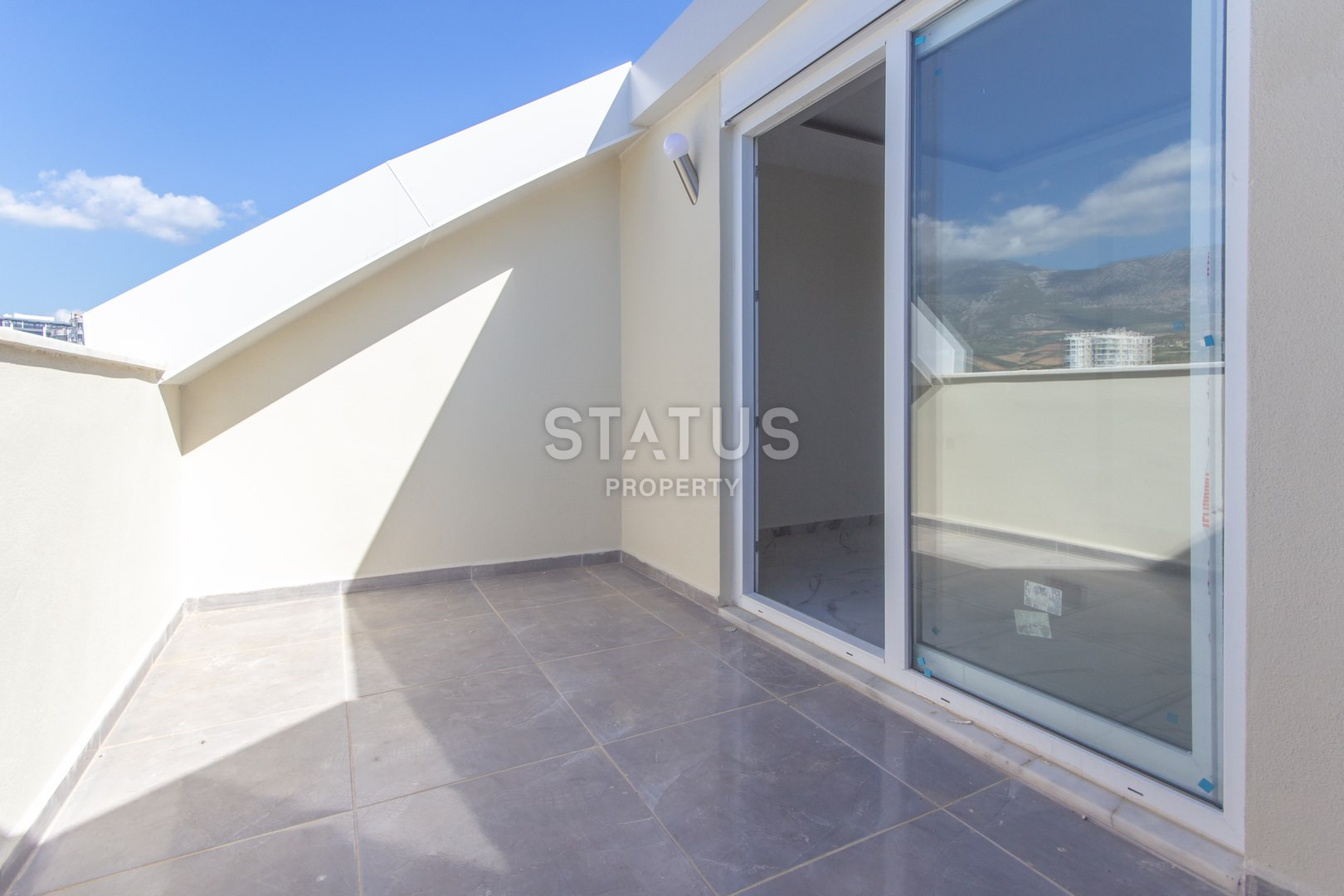 Ters-duplex 3+1 in Mahmutlar with a view of the mountains, the sea and the ancient city of Naula, 140m2 фото 30