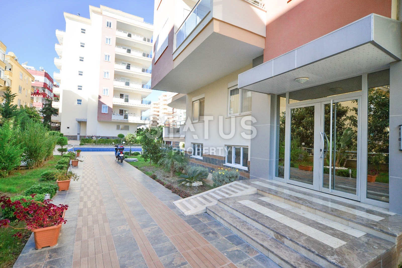 Трехкомнатные апартаменты с отличным ремонтом в 7 минутах от моря! 105 кв. м. фото 16