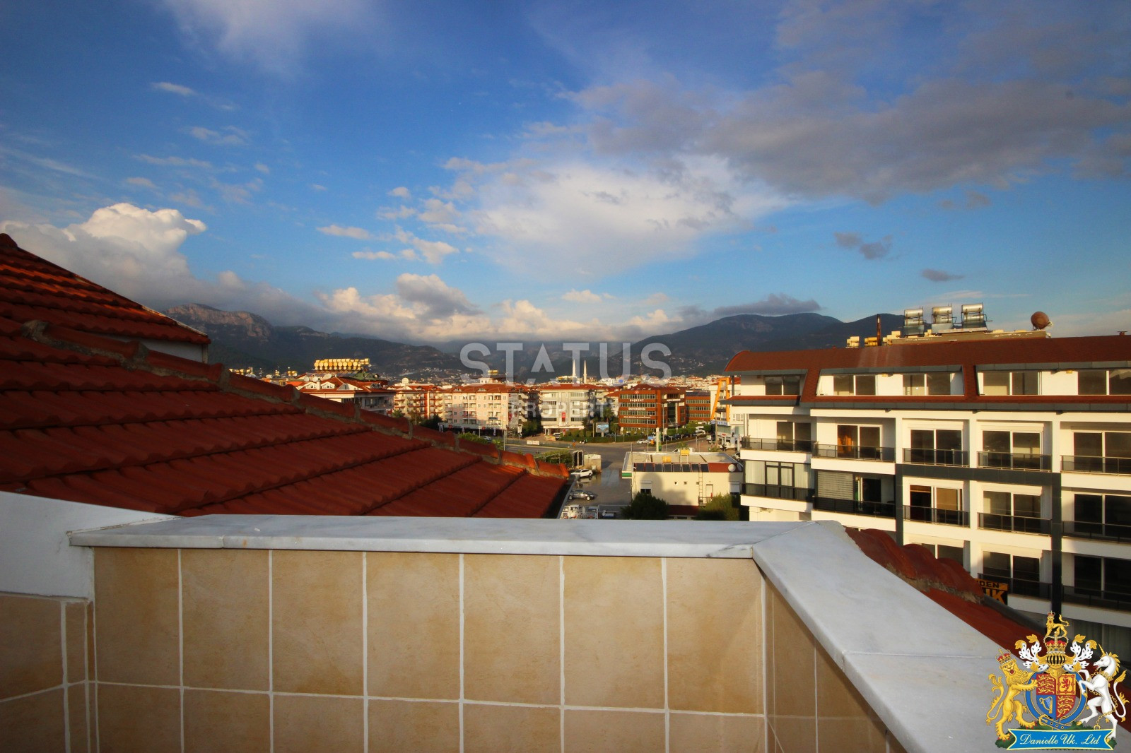 Двухуровневая квартира в Обе с видом на горы планировкой 3+1, 350м к морю фото 6