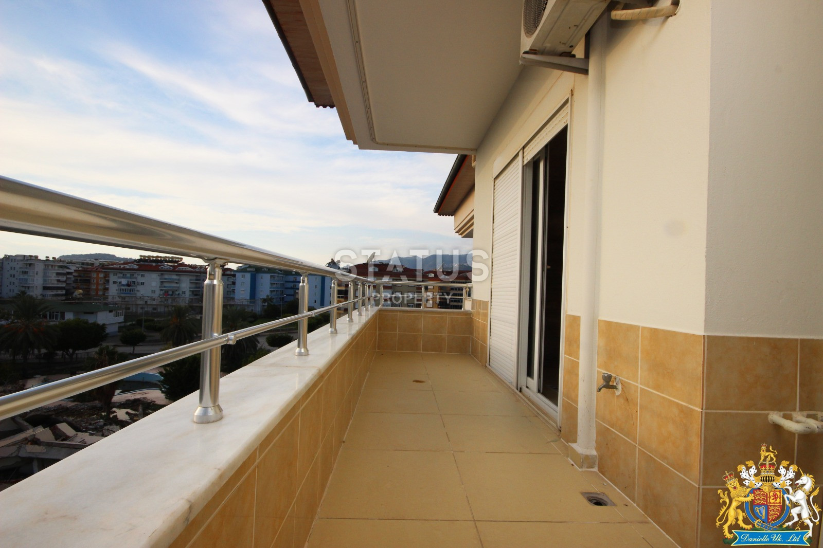 Двухуровневая квартира в Обе с видом на горы планировкой 3+1, 350м к морю фото 11