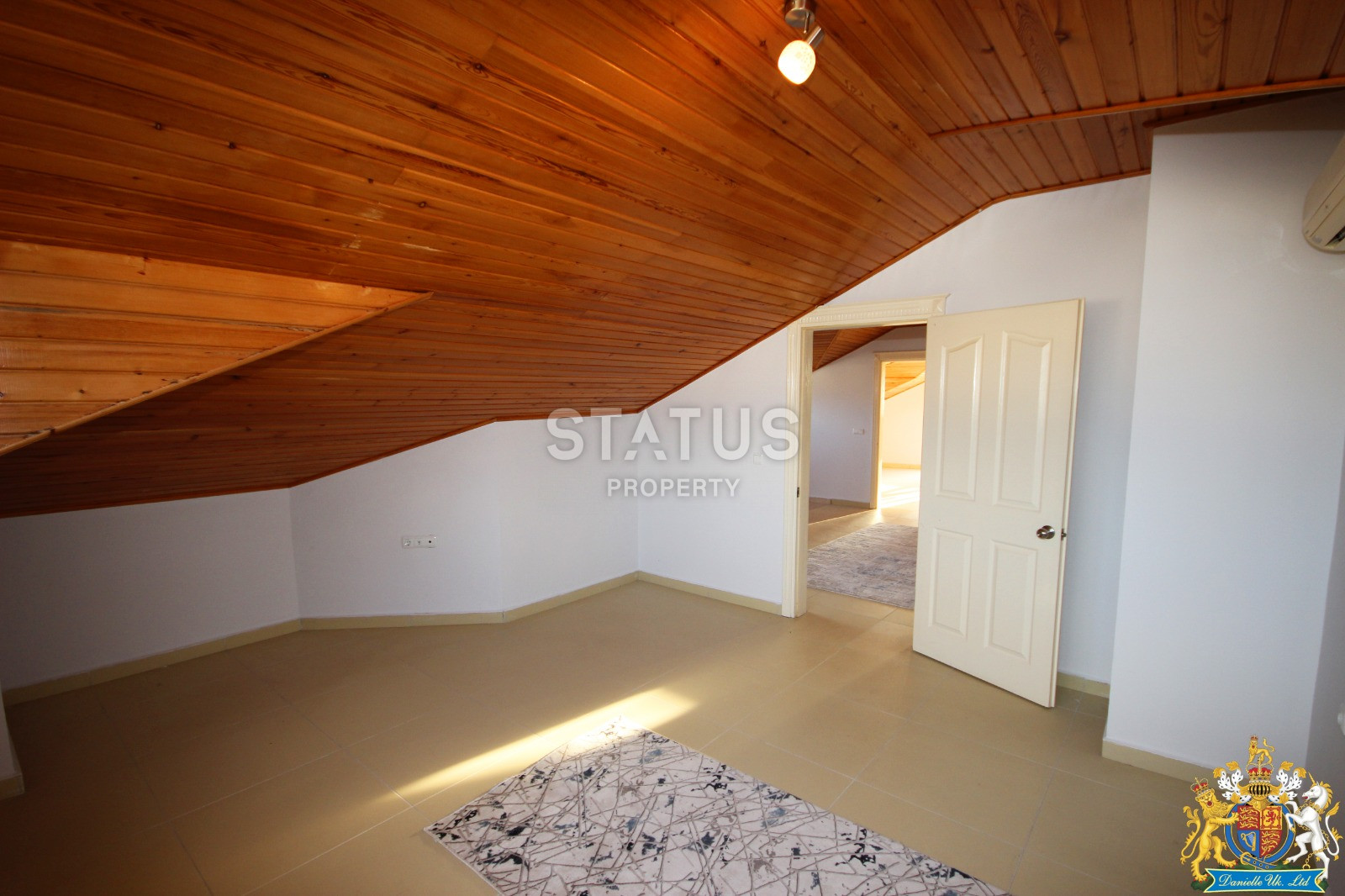 Двухуровневая квартира в Обе с видом на горы планировкой 3+1, 350м к морю фото 14