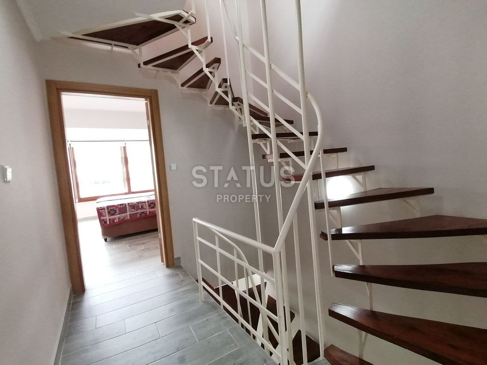 Three-storey villa in a complex on the first line in Konakli with a private garden, 200m2 фото 4