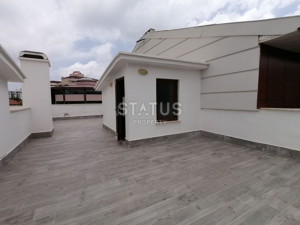 Three-storey villa in a complex on the first line in Konakli with a private garden, 200m2 фото 12