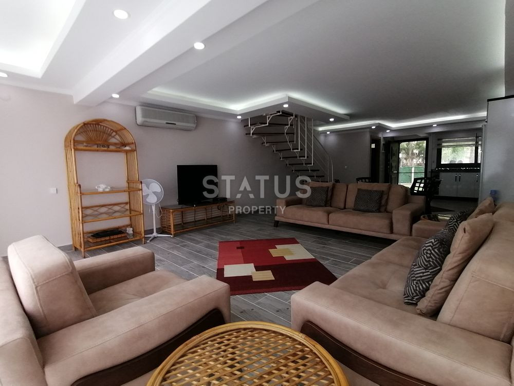 Three-storey villa in a complex on the first line in Konakli with a private garden, 200m2 фото 13