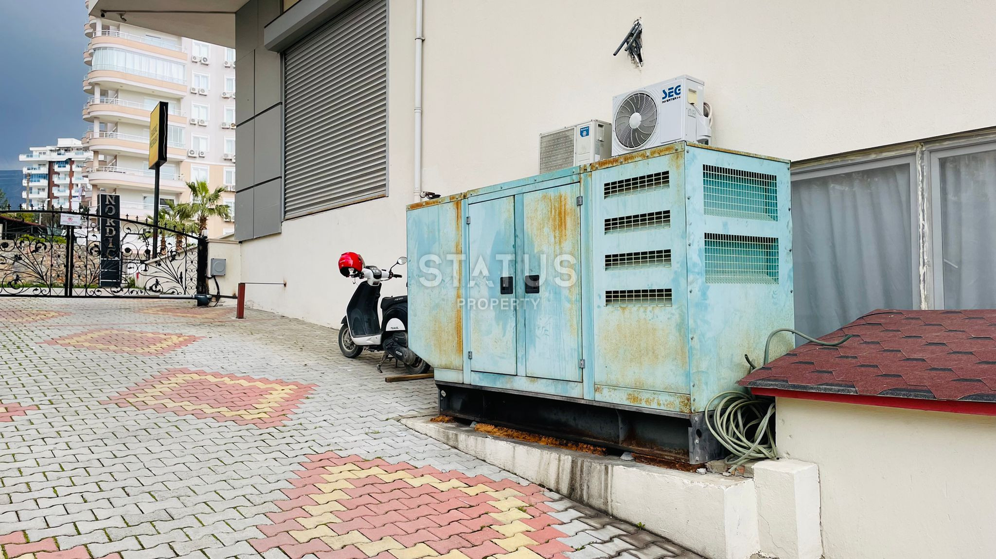 Furnished 1+1 apartment with excellent location, 75 m2 in Mahmutlar. фото 21