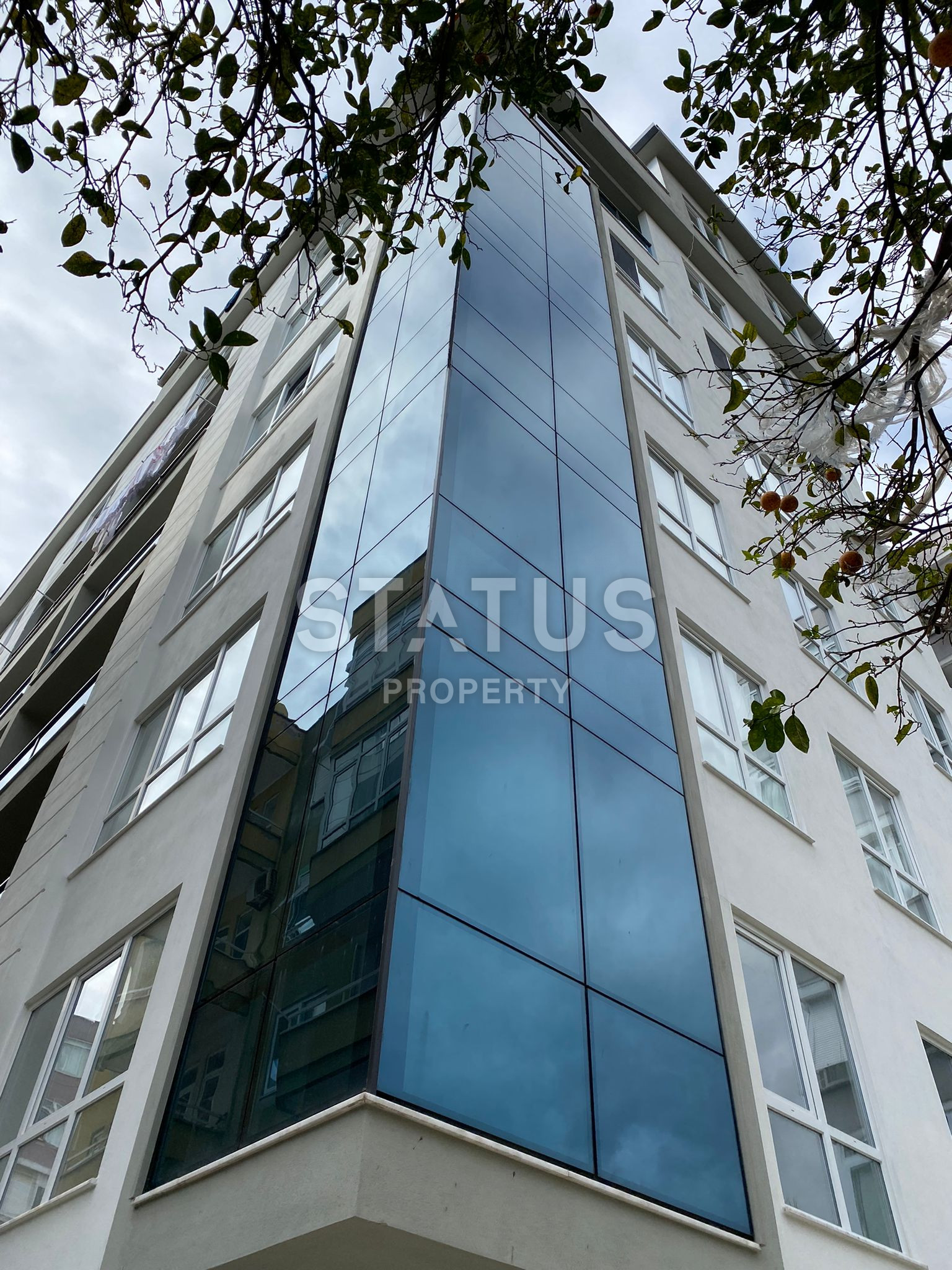 Квартира 2+1 в новом доме в районе пляжа Клеопатры, 115 м2. фото 1