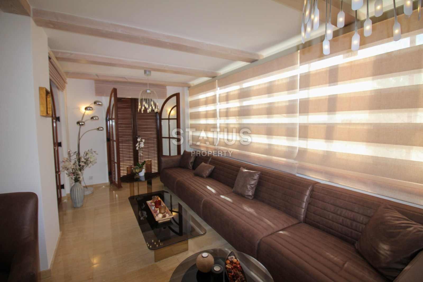 Вилла 6+2 с личным бассейном и панорамой на море и крепость, 390 м2. Центральный район Тепе фото 3