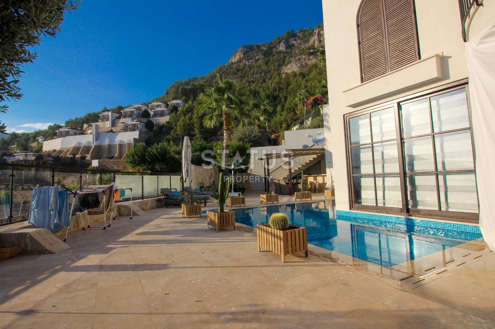 Вилла 6+2 с личным бассейном и панорамой на море и крепость, 390 м2. Центральный район Тепе фото 4