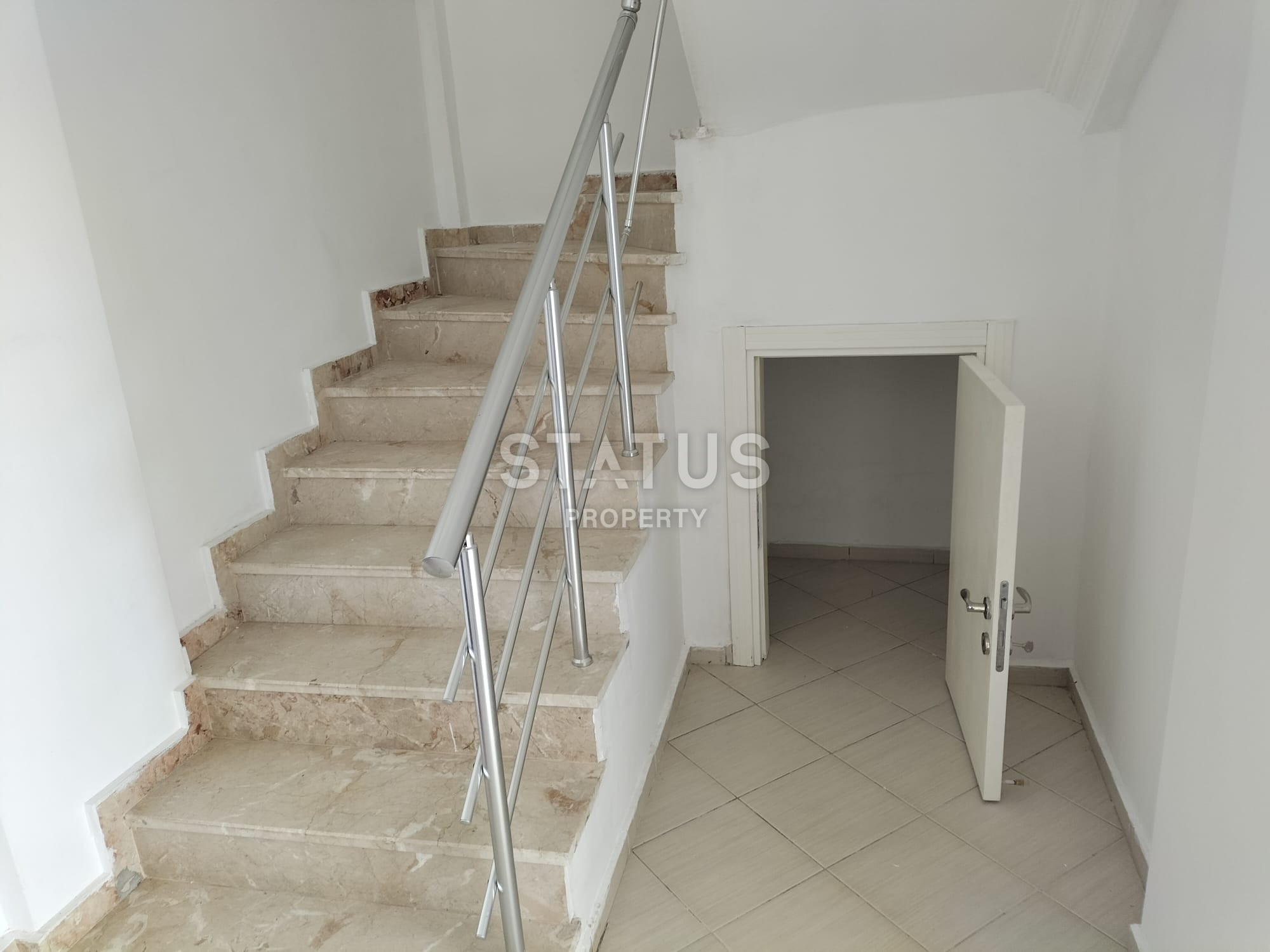 Вилла 3+1 с видом на море в районе Хасбахче, 150 м2 фото 10