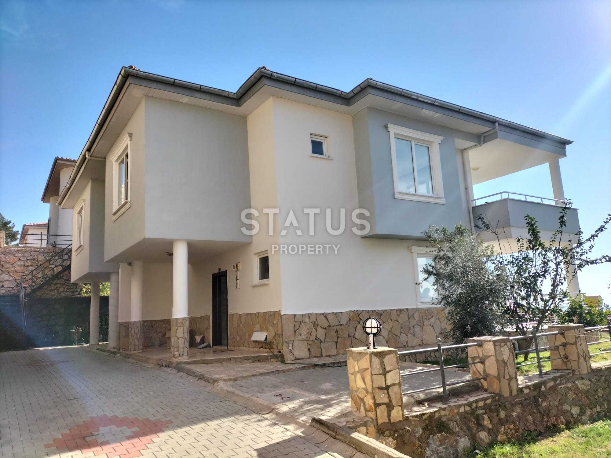 Вилла 3+1 с видом на море в районе Хасбахче, 150 м2 фото 13