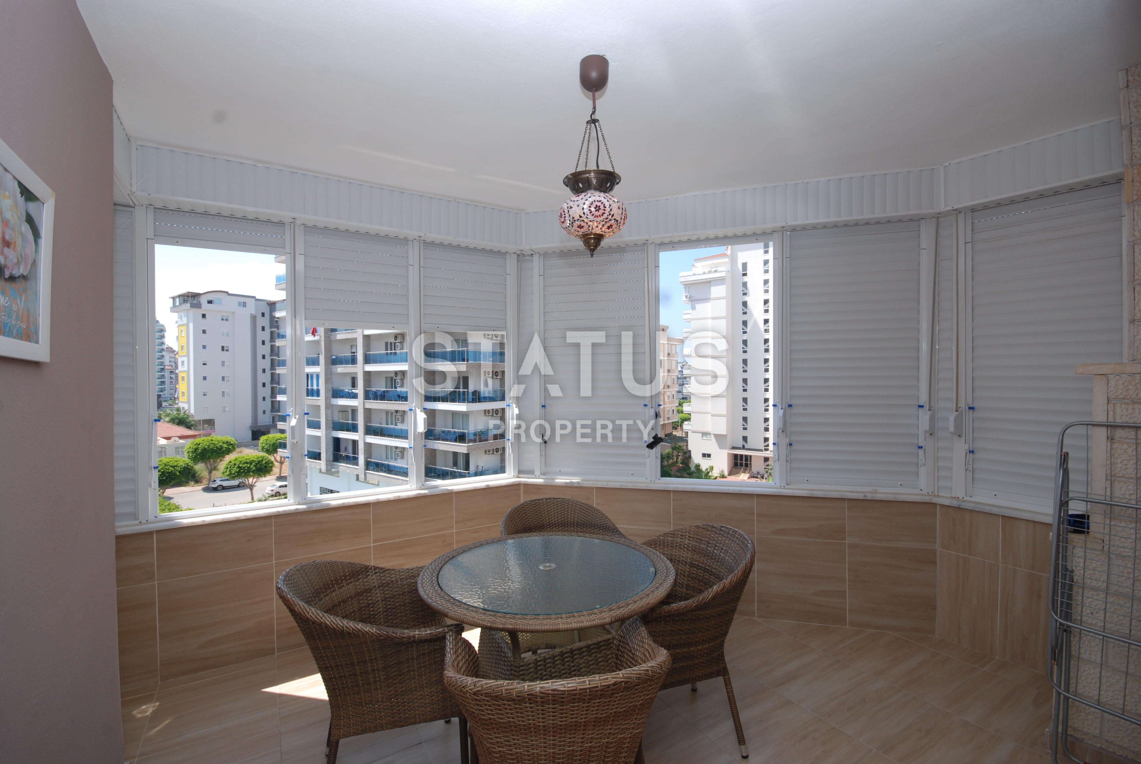 Меблированные трехкомнатные апартаменты в комплексе с бассейном, 95 м2. фото 9