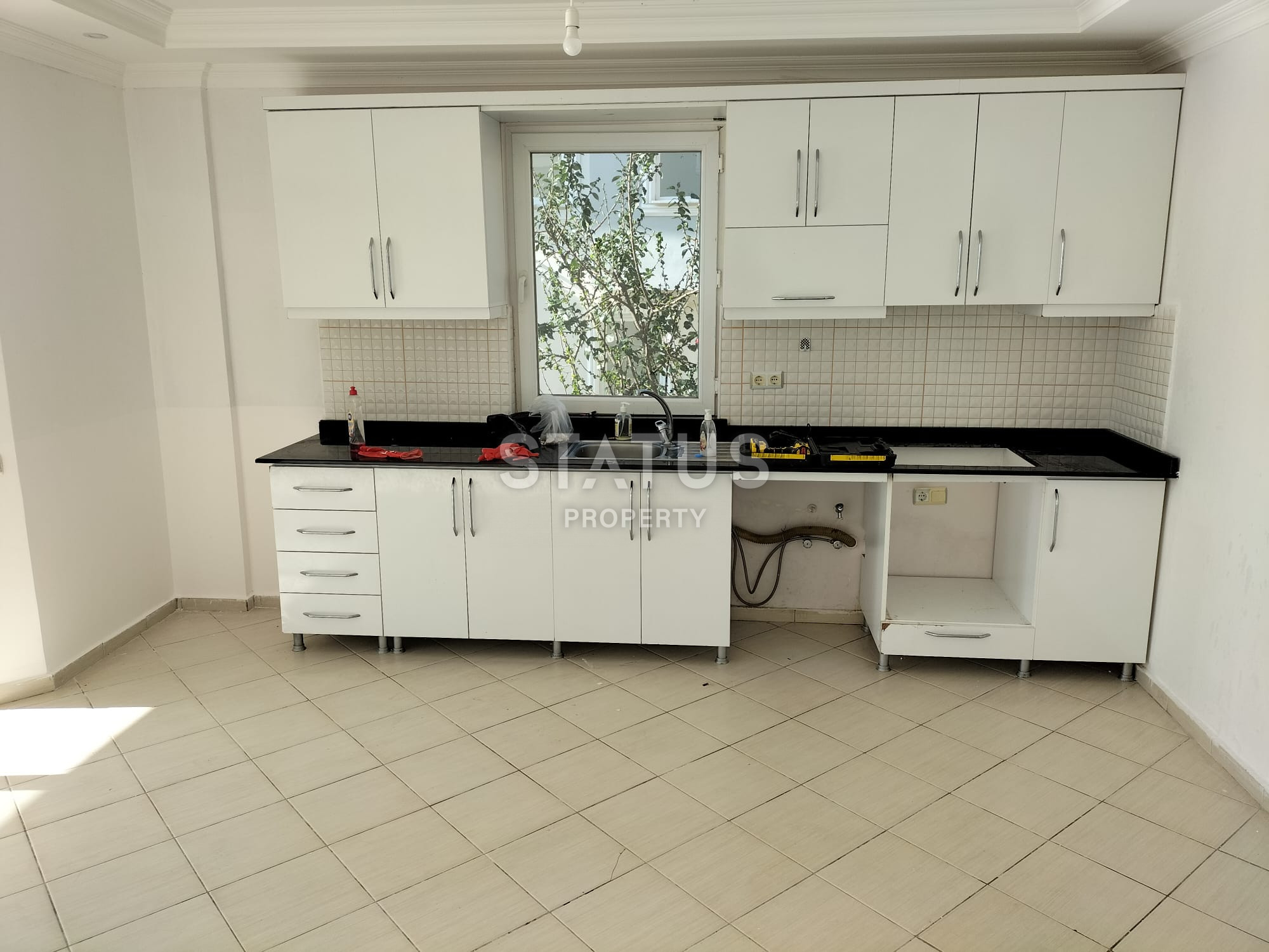 Вилла 3+1 с видом на море в районе Хасбахче, 150 м2 фото 16