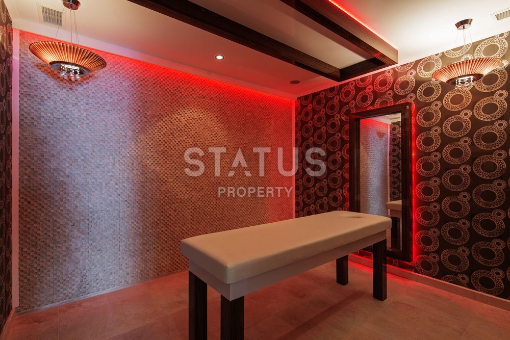 Luxurious villas on the Mediterranean coast фото 26