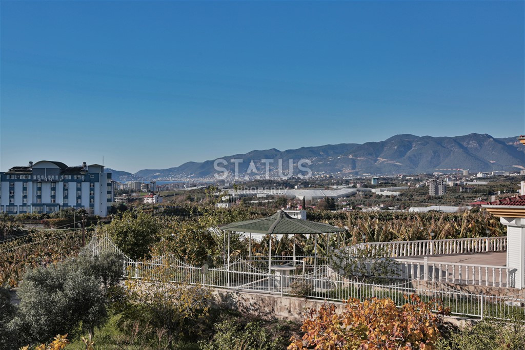 New spacious 4+1 villa in Mahmutlar, 300 m2 фото 12