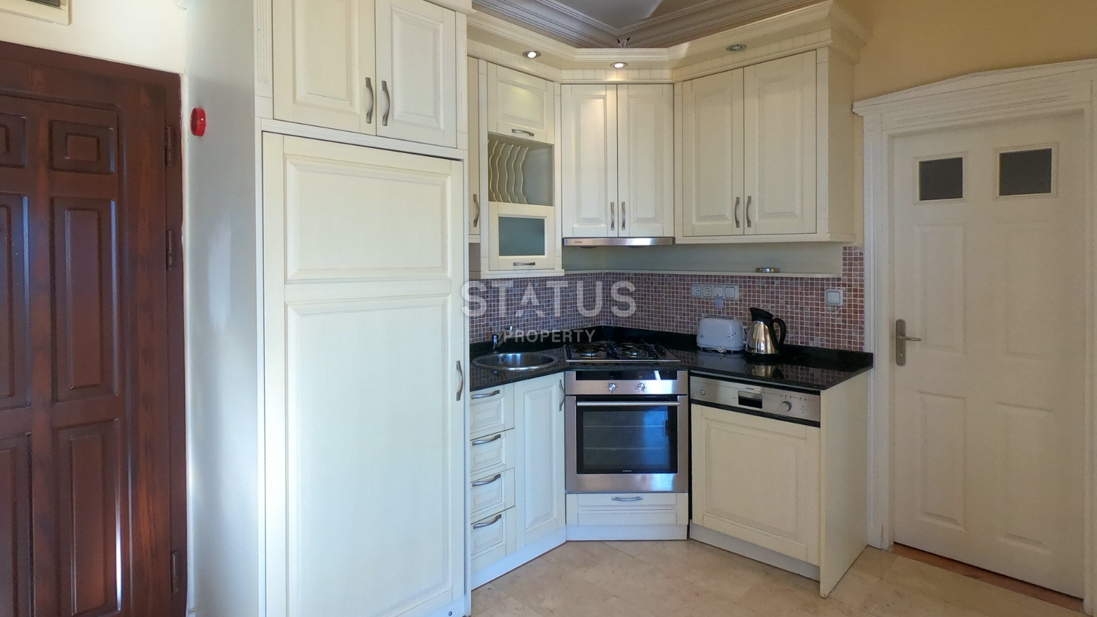 Two-level townhouse in a quiet area of Kargicak in a luxury complex, 130 sq.m. фото 14