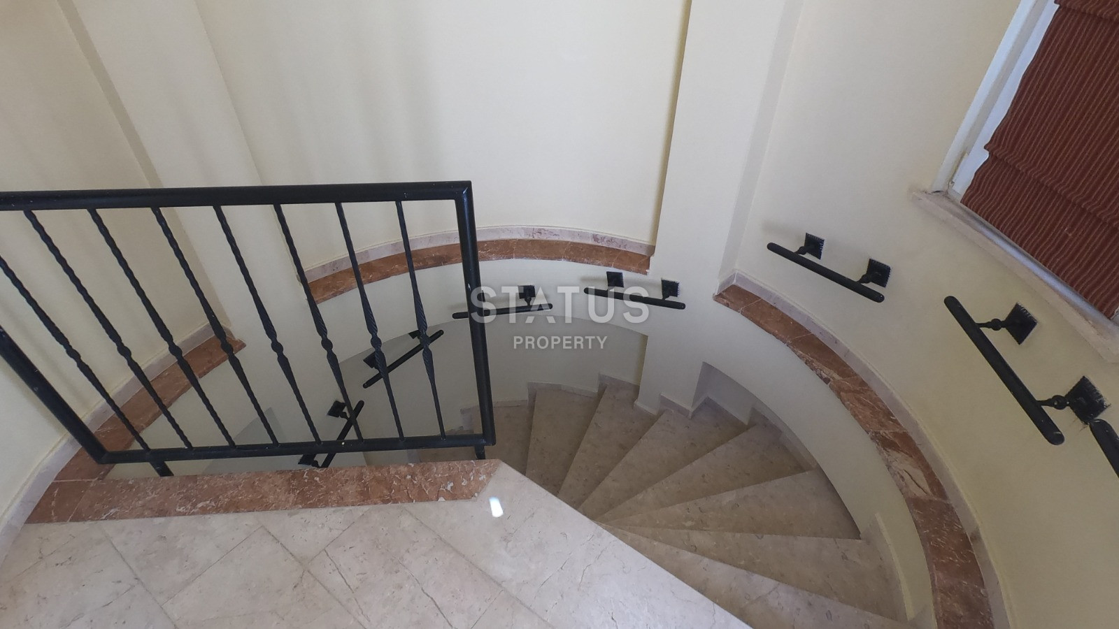 Two-level townhouse in a quiet area of Kargicak in a luxury complex, 130 sq.m. фото 15