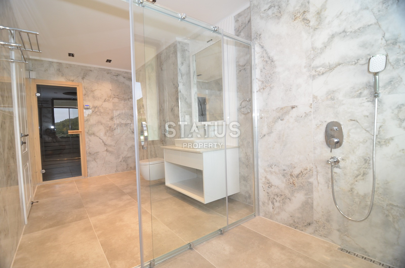 Просторная вилла 4+1 с собственным бассейном, сауной, джакузи и лифтом в районе Тепе, 390м.кв фото 31