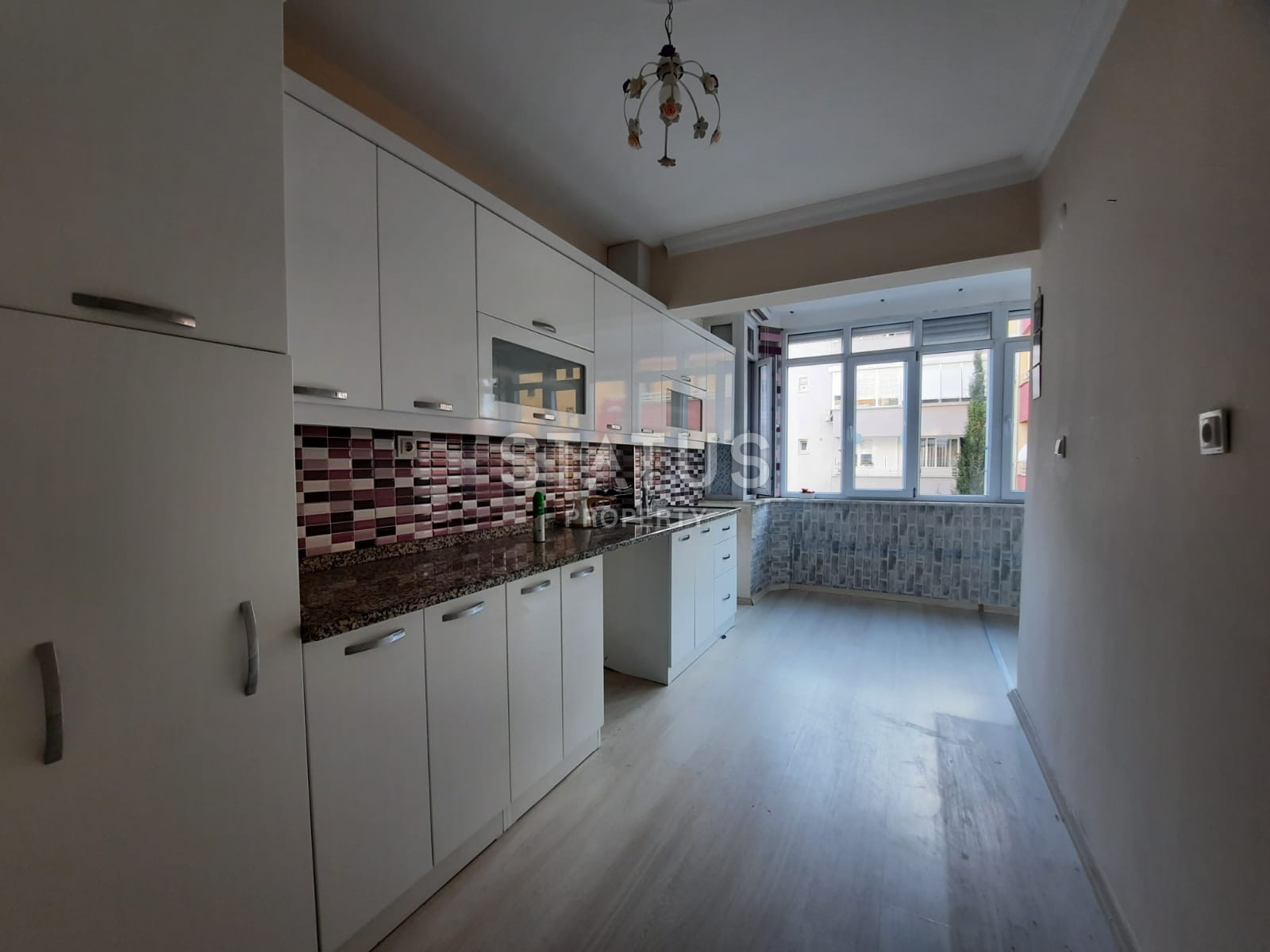 Четырехкомнатная квартира с отдельной кухней в центре Алании в 200м от моря, выгодная цена и прекрасная локация, 140м2 фото 15