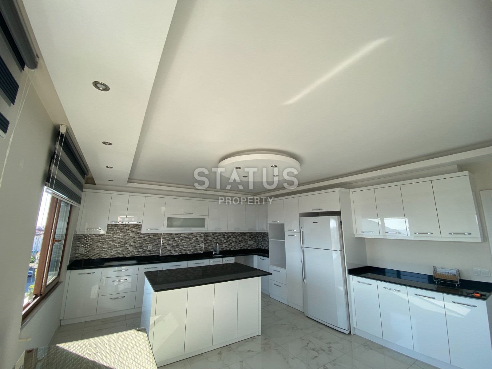 Luxurious duplex layout 4+1 with a separate kitchen in the Kucuk Hasbakhce area, 250 sq.m фото 15