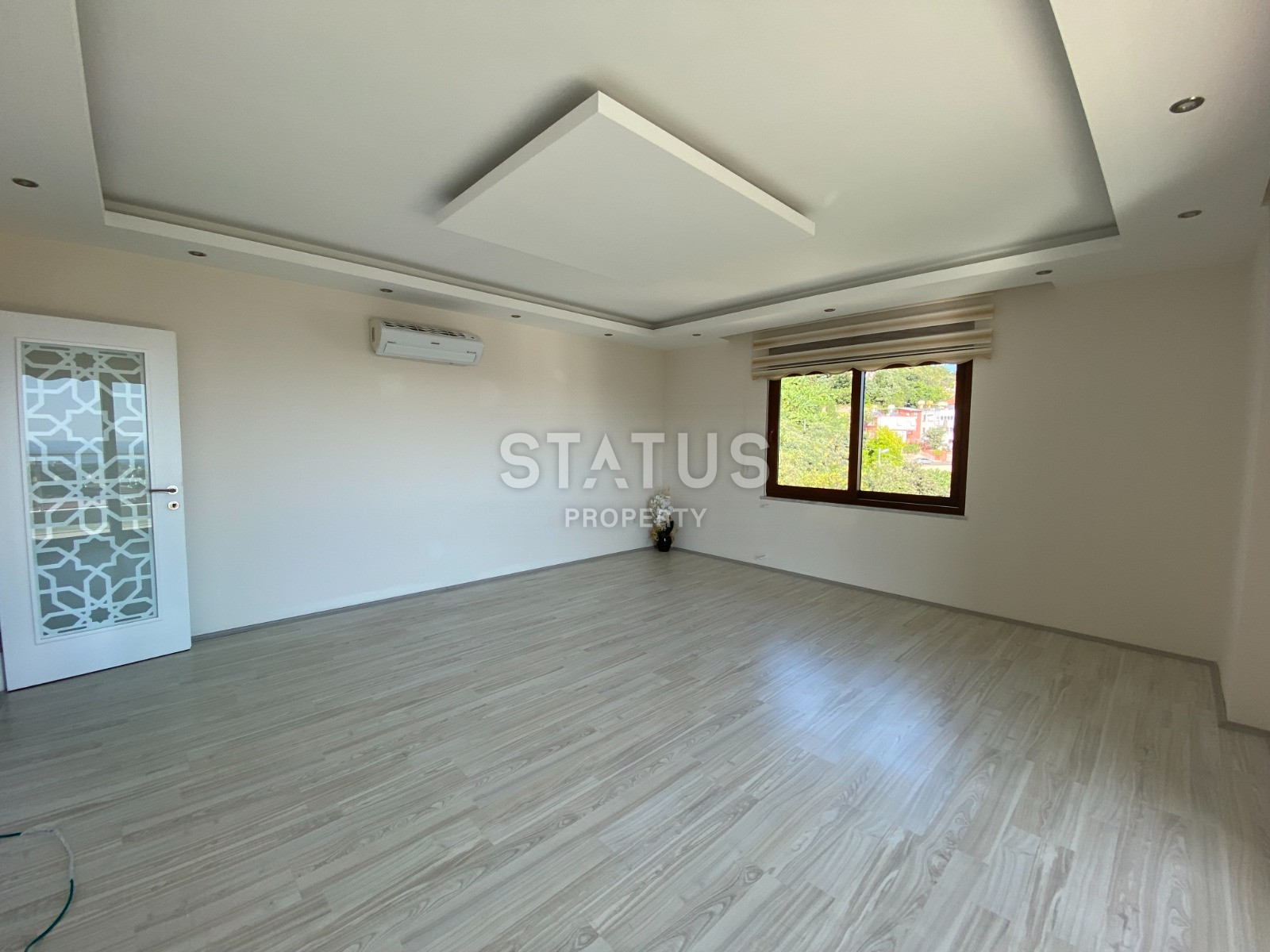 Luxurious duplex layout 4+1 with a separate kitchen in the Kucuk Hasbakhce area, 250 sq.m фото 20