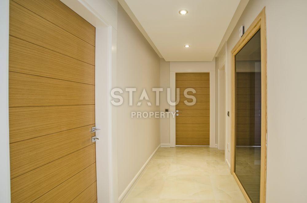 Luxurious villas on the Mediterranean coast фото 38