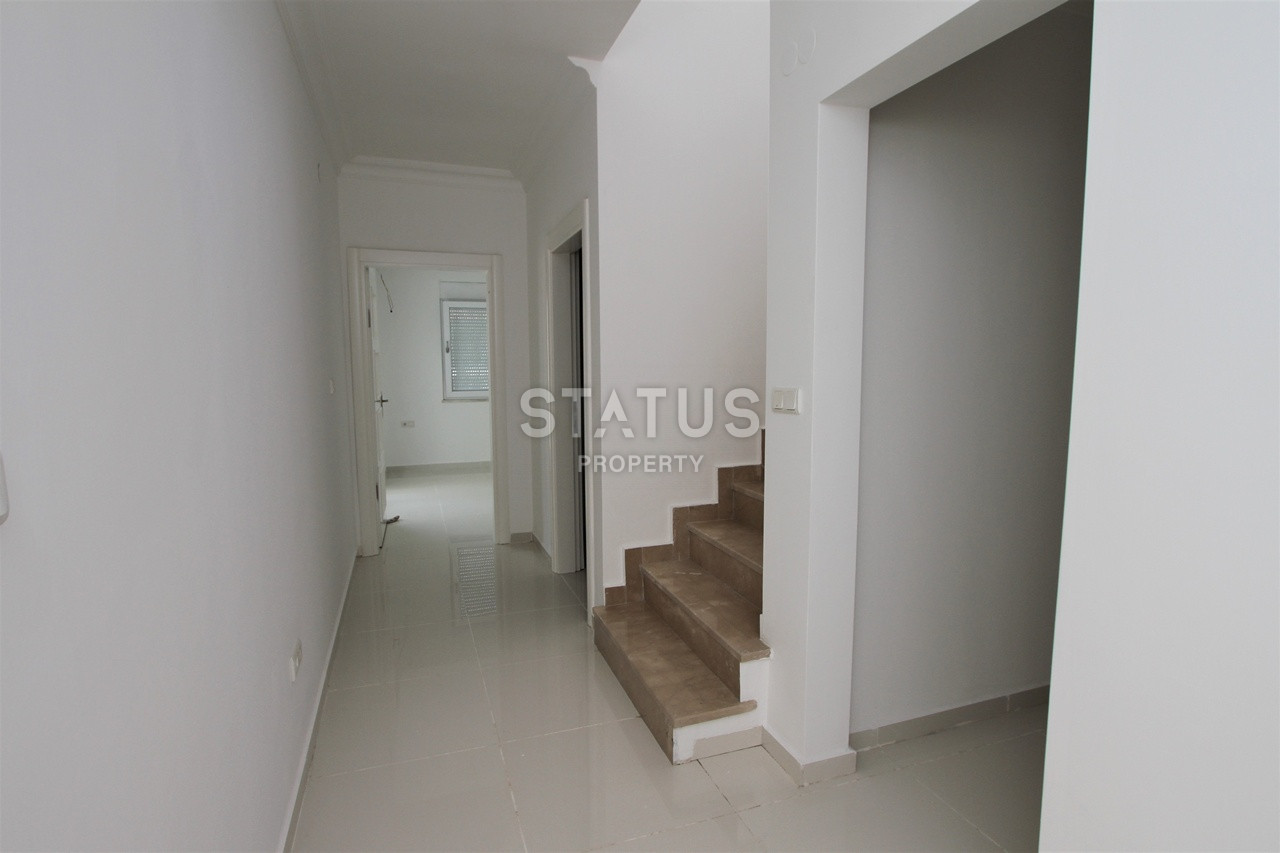 Penthouse 4+1 with sea view in Kestel, 210 m2 фото 9