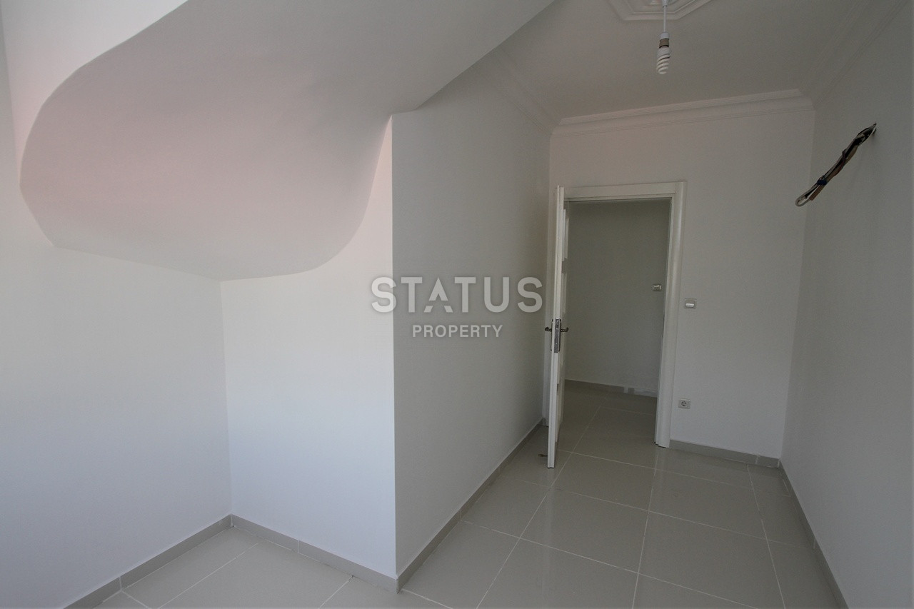 Penthouse 4+1 with sea view in Kestel, 210 m2 фото 10