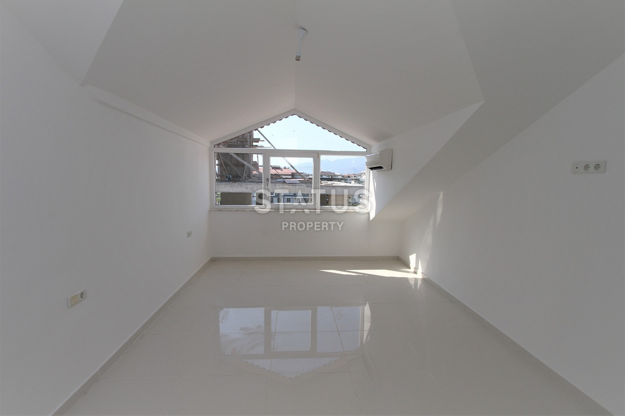 Penthouse 4+1 with sea view in Kestel, 210 m2 фото 15